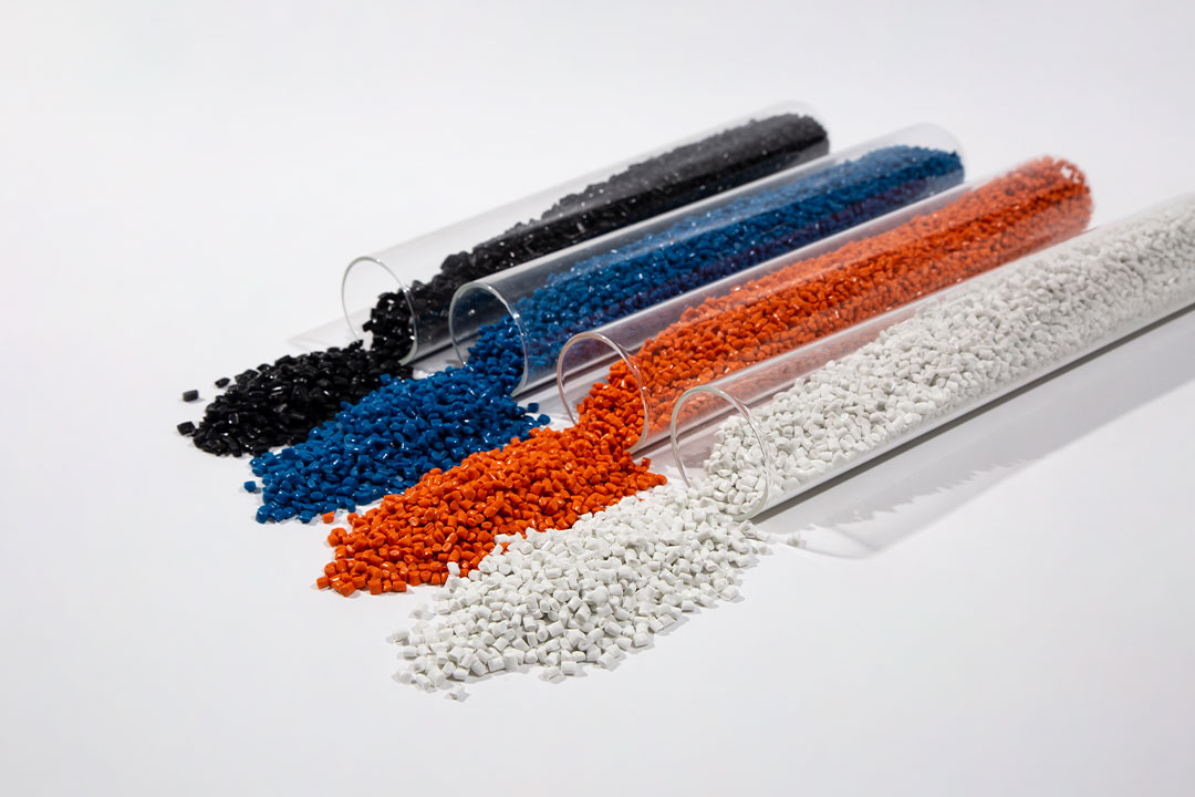 電池支架氟塑料的突出表現有哪些？